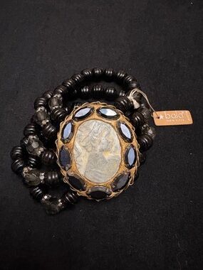 Black Beaded Cameo Stretch Bracelet